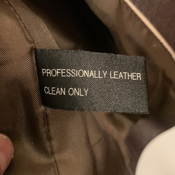 Woman’s Leather Jacket - Picture 9 of 10